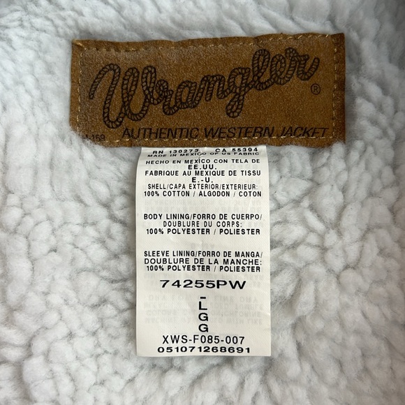 Wrangler Sherpa Lined Jean Jacket Blue Denim Chore Barn Coat SZ L New - Picture 13 of 15